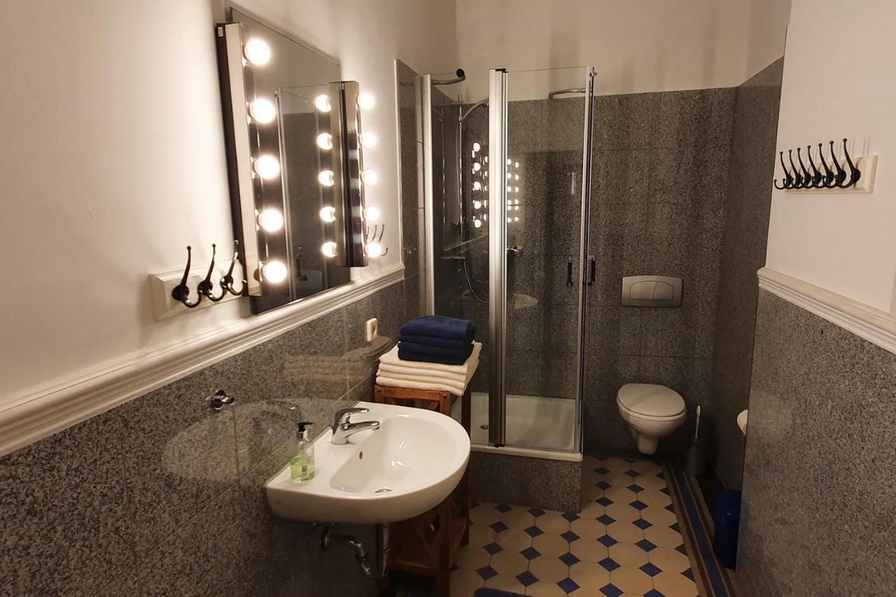Ferienwohnungen Villa Haniel Carl Dresda Esterno foto