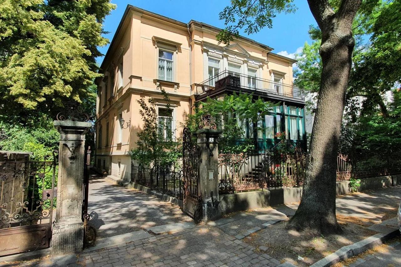 Ferienwohnungen Villa Haniel Carl Dresda Esterno foto